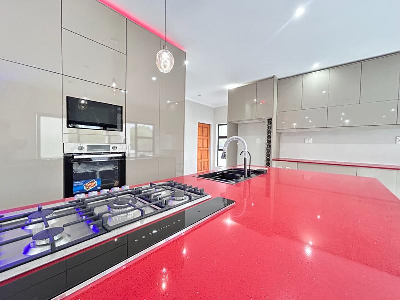 5 Bedroom Property for Sale in Seasons Lifestyle Estate North West